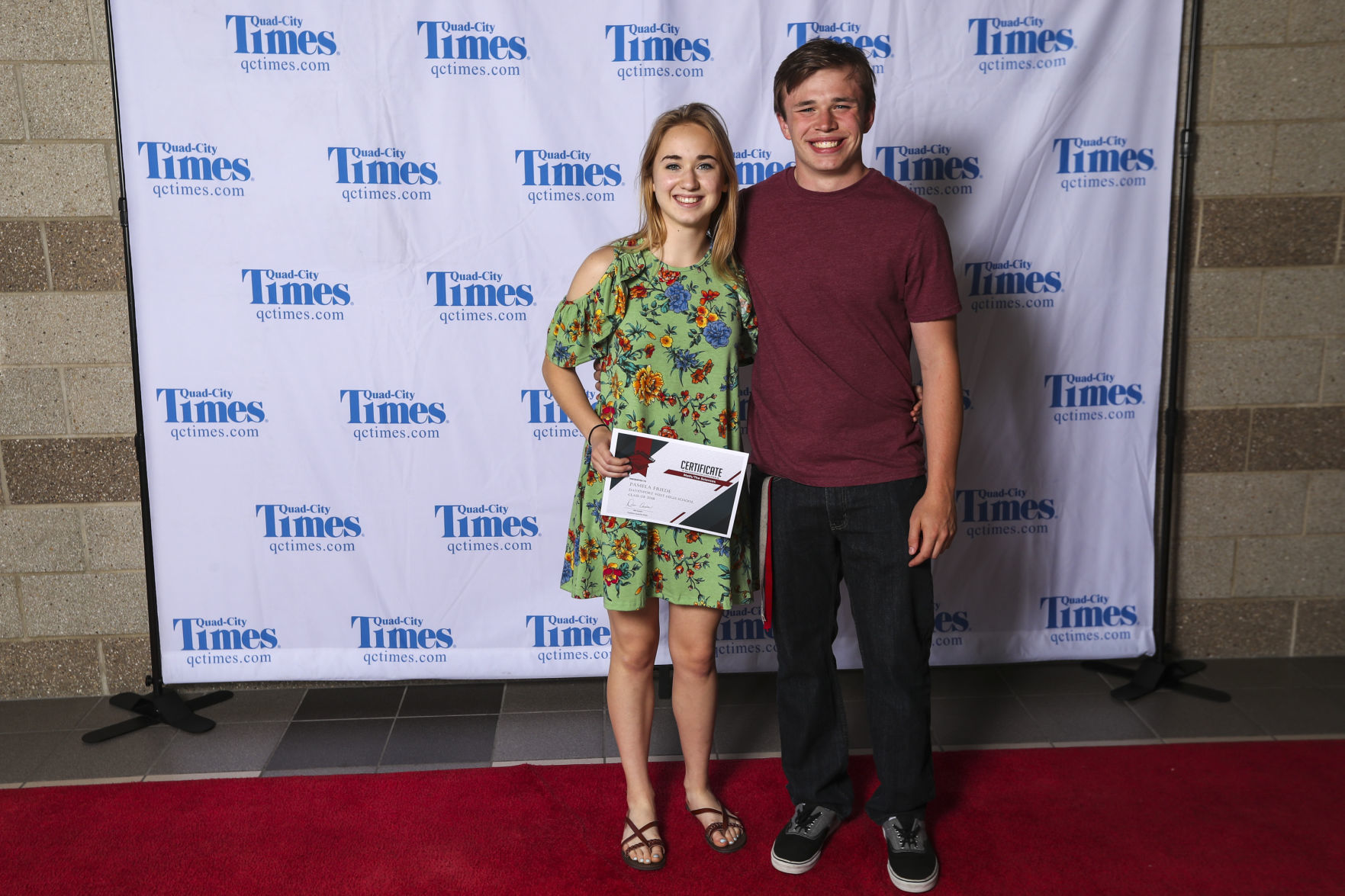 051518-salute-to-academics-red-carpet-014